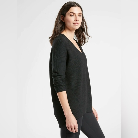 Athleta Black‎ Chunky Knit Oversized Hanover V-Neck Sweater Cozy Merino Wool - Picture 2 of 9